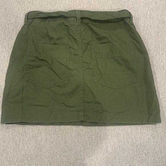 Mini skirt - Picture 3 of 3